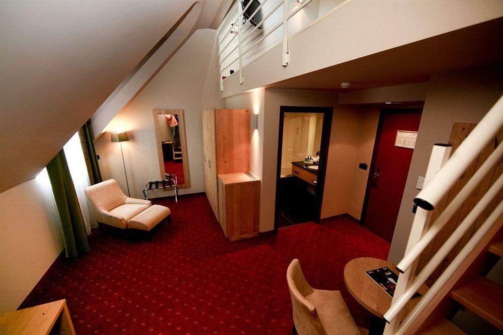 Hotel Verviers Van Der Valk Exterior foto